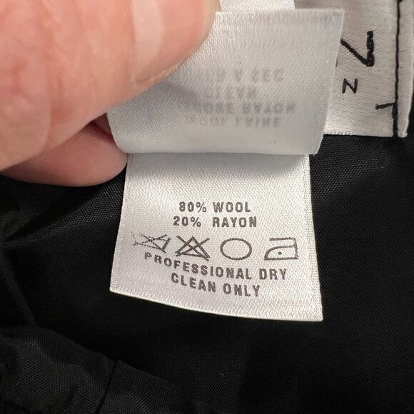 St. John Wool Blend Navy Blue Lined A-Line‎ Flare Santana Knit Skirt Sz 2 - Picture 10 of 12